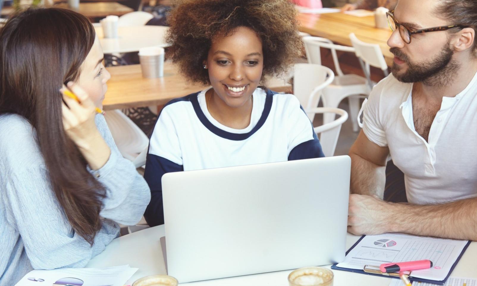 Session de conseil personnalisée avec analyse détaillée des flux financiers d'une entreprise